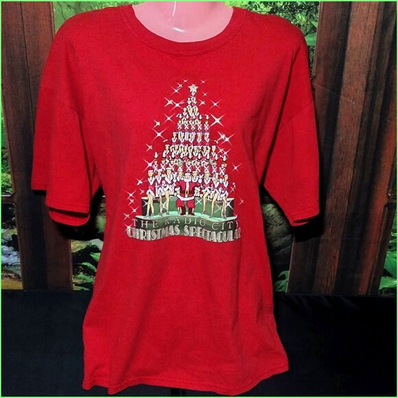 XL Radio City Music Hall Red Christmas Spectacular Short Sleeve Tee Shirt - Picture 1 of 5